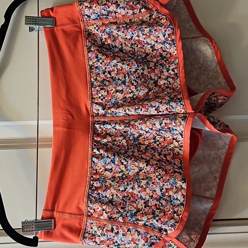 205. Lululemon Speed Short Flowabunga